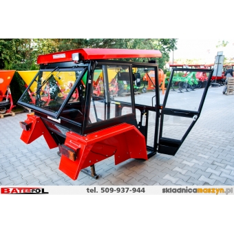 Kabina C-330 NAGLAK metalowe błotniki kanciaste + oświetlenie